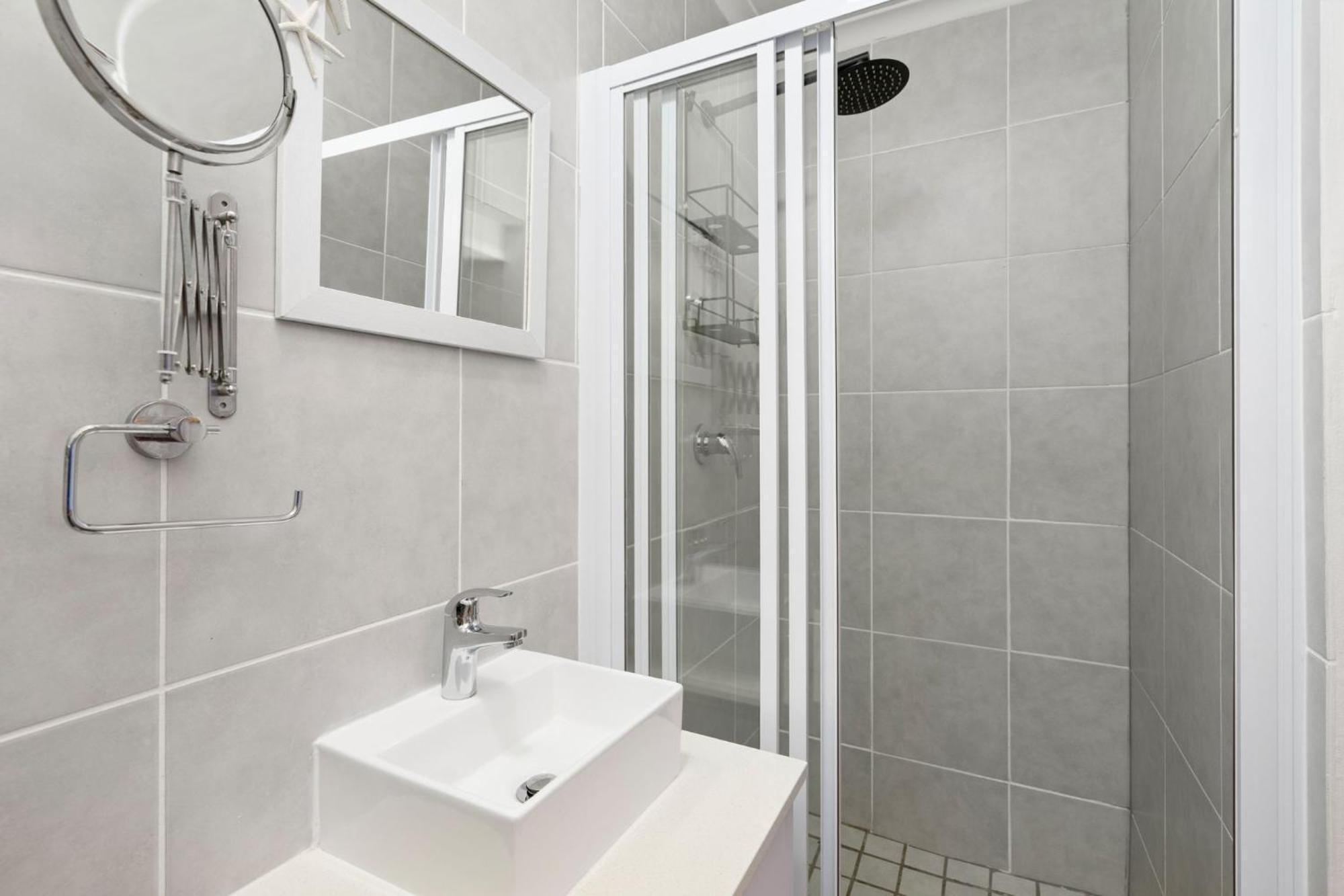 Azure 117 Apartment *